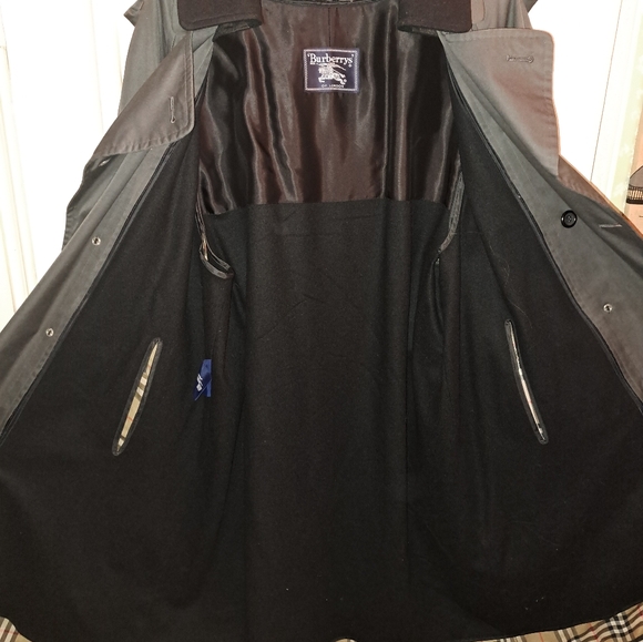 Burberry All Weather Trench Coat - Picture 4 of 10